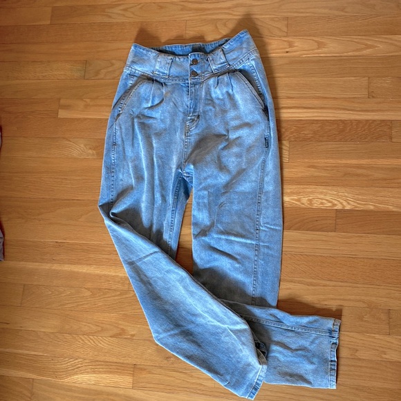 High Rise Jeans - Picture 1 of 12